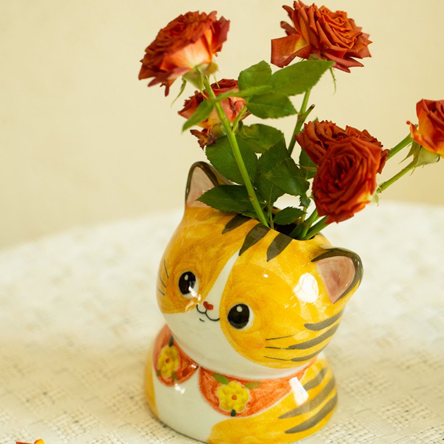 Cute Cat Creative Hand-painted Ceramic Vase - Yellow - 4.72'' H X 4.72'' L X 3.15'' W - image 8