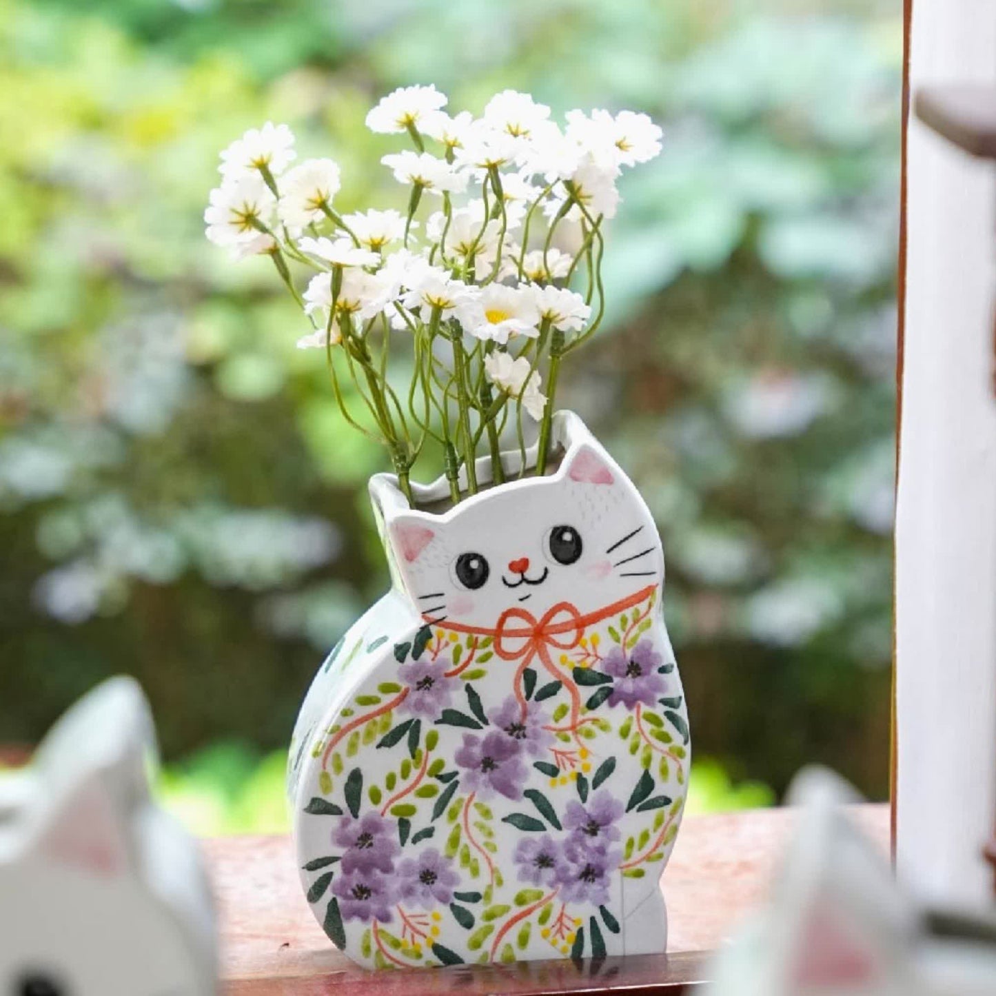 Creative Hand-painted Cat-shaped Ceramic Vase - image 2