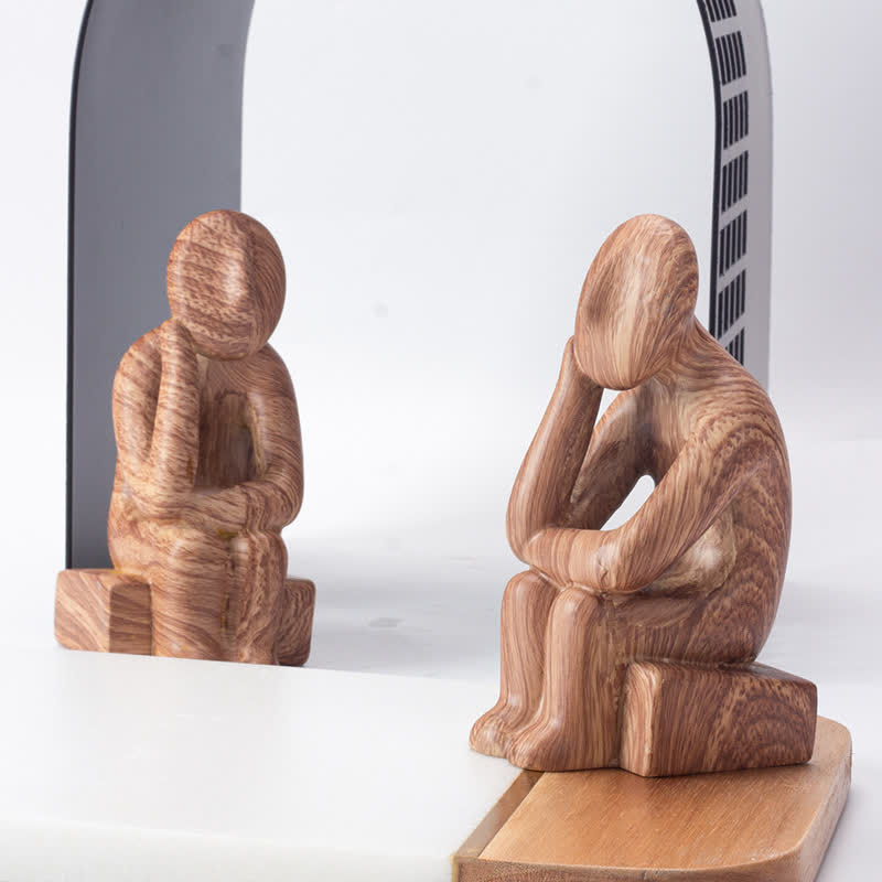 Creative Holding Chin Statue Home Decoration - image 1