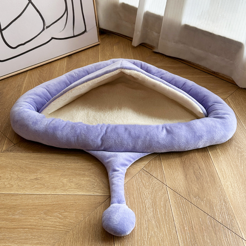 Manta Ray Soft Warm Pet Bed - image 3