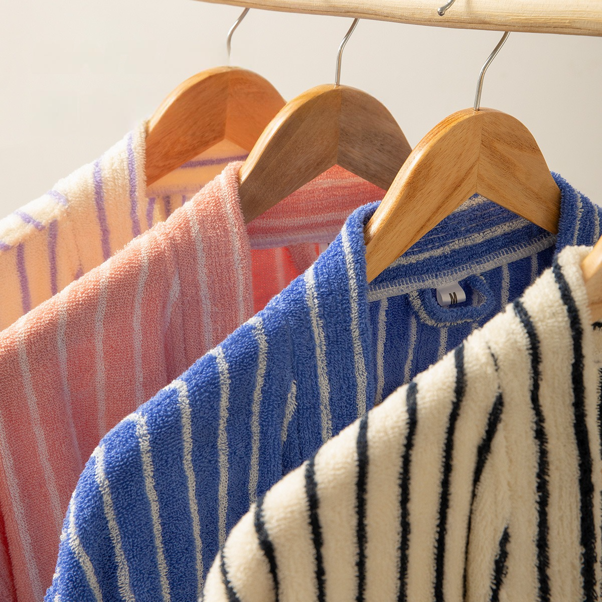 Pure Cotton Simple Striped Soft Bathrobe - image 1