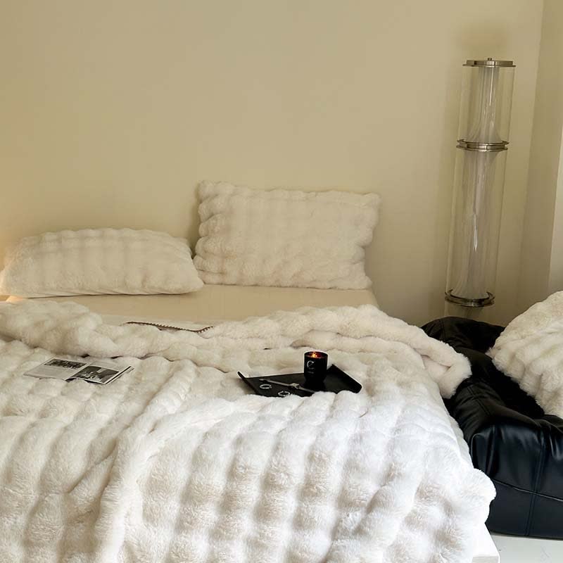 Luxurious Gradient Soft Throw Blanket - image 17