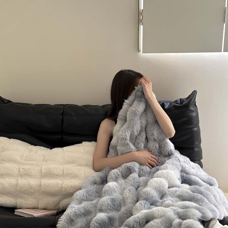 Luxurious Gradient Soft Throw Blanket - image 24