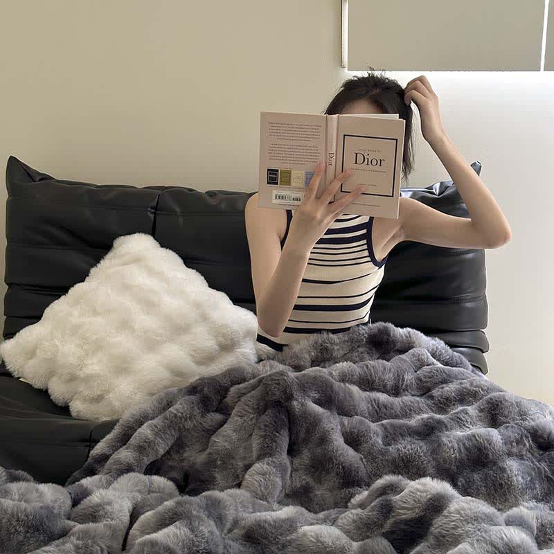 Luxurious Gradient Soft Throw Blanket - image 10