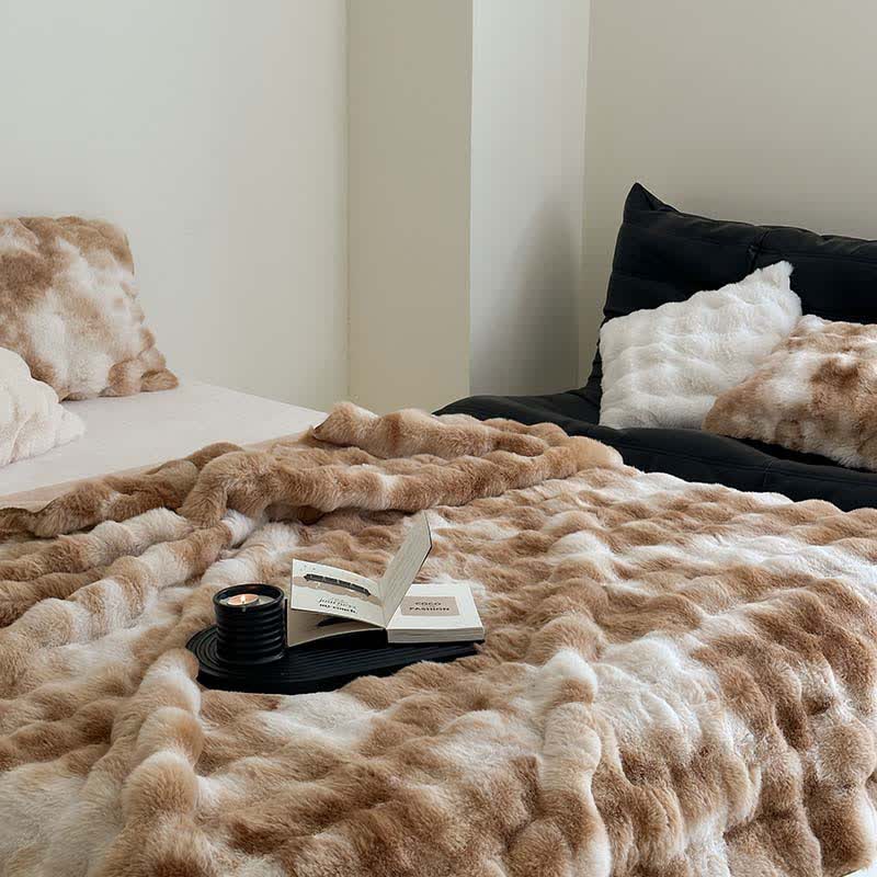 Luxurious Gradient Soft Throw Blanket - image 4