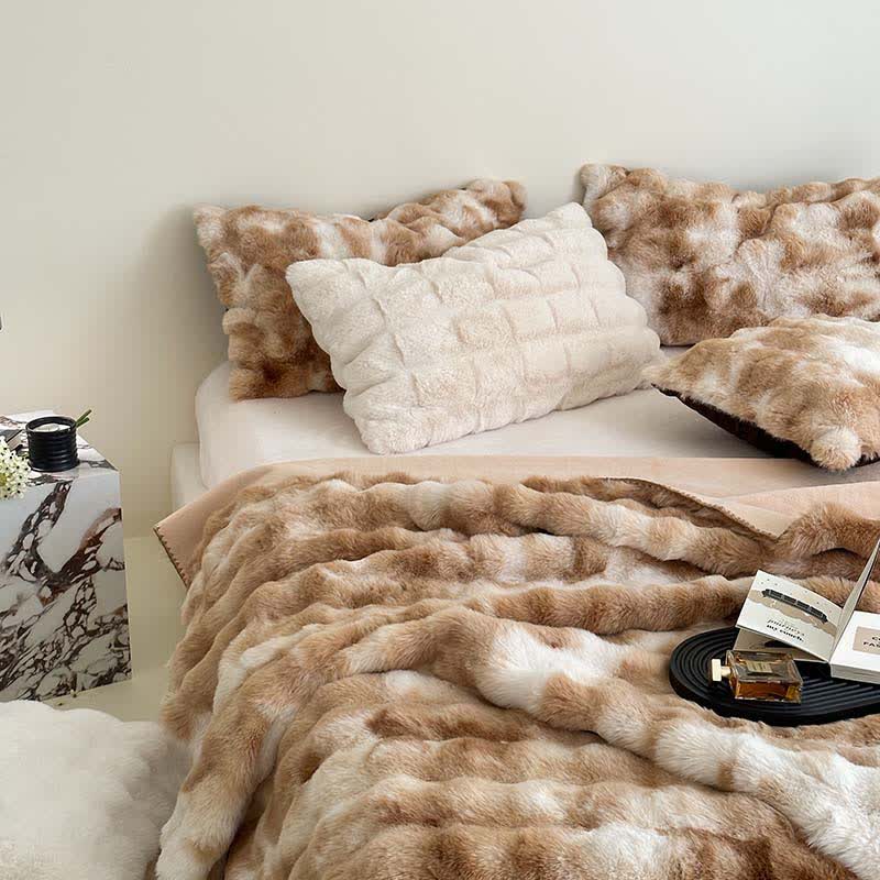 Luxurious Gradient Soft Throw Blanket - image 2