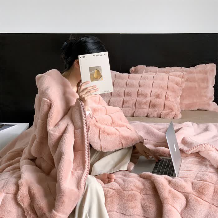 Simple Solid Color Soft Fleece Blanket - image 3