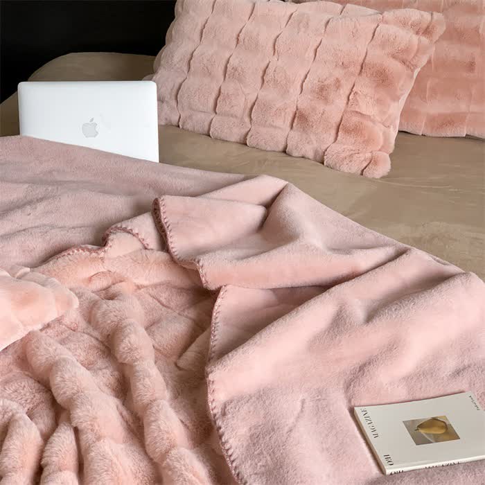 Simple Solid Color Soft Fleece Blanket - image 4