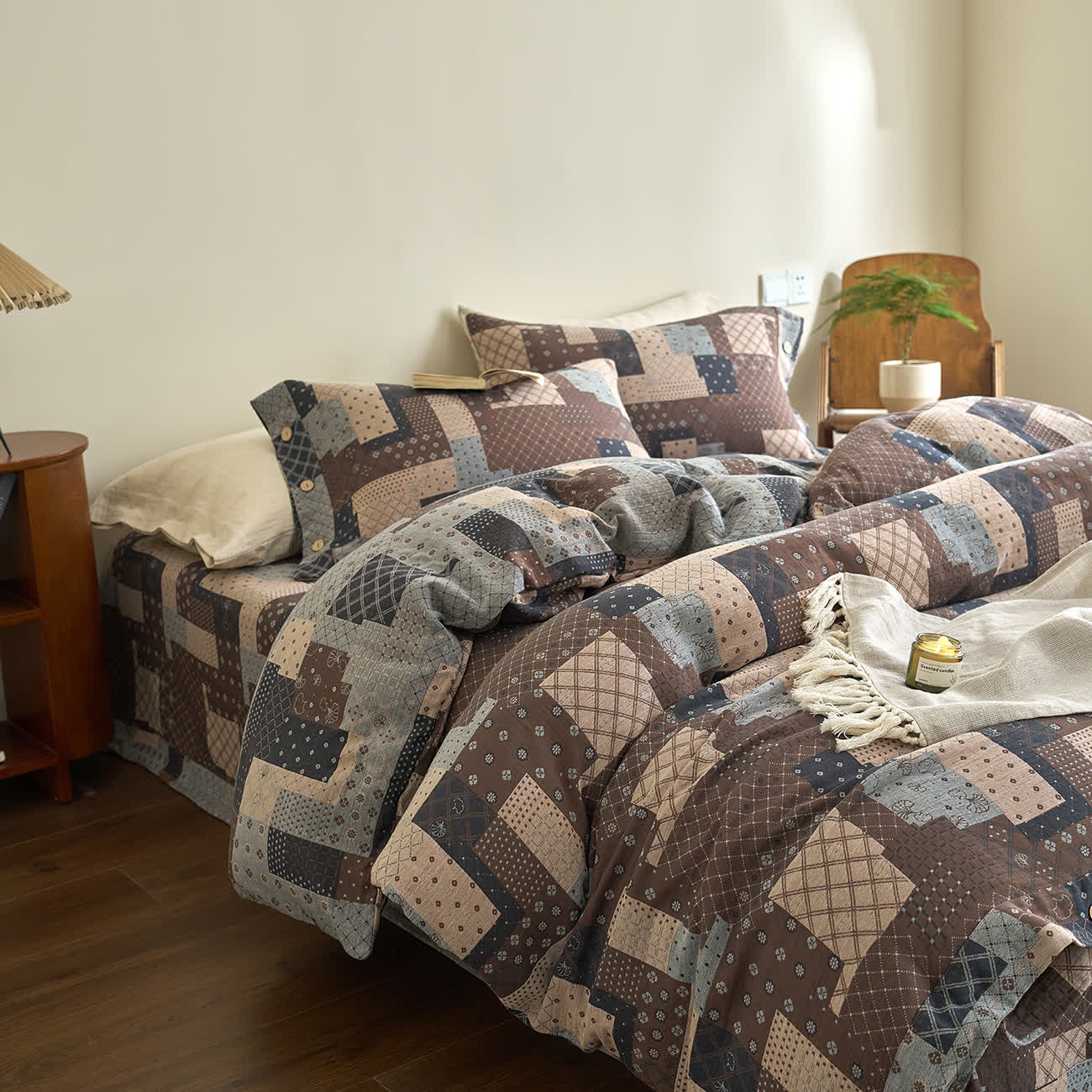 Patchwork Geometric Cotton Gauze Bedding Set (4PCS) - image 2