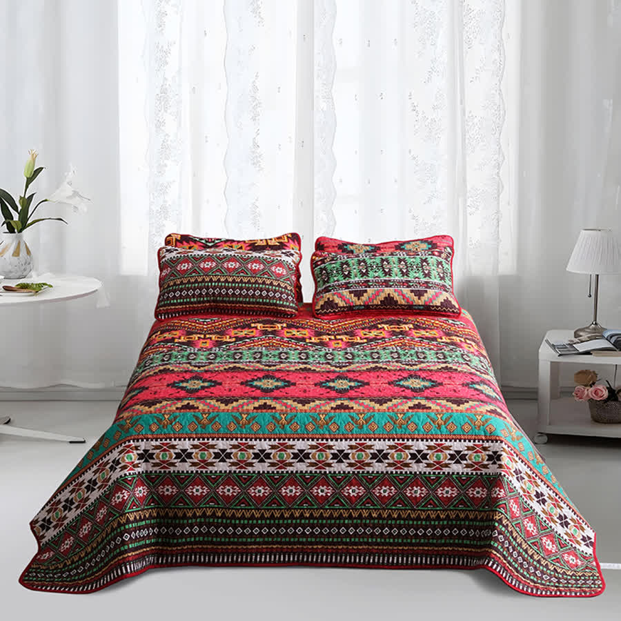 Bohemian Geometric Quilted Breathable Bedding Set(3PCS) - image 1
