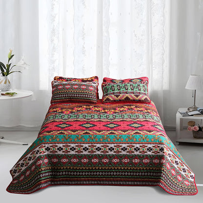 Bohemian Geometric Quilted Breathable Bedding Set(3PCS) - image 1