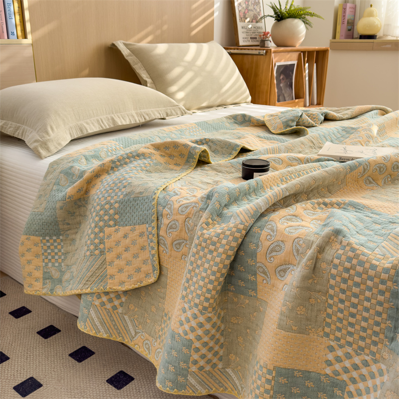 Three Layers Gauze Retro Comfy Lightweight Quilt - image 8