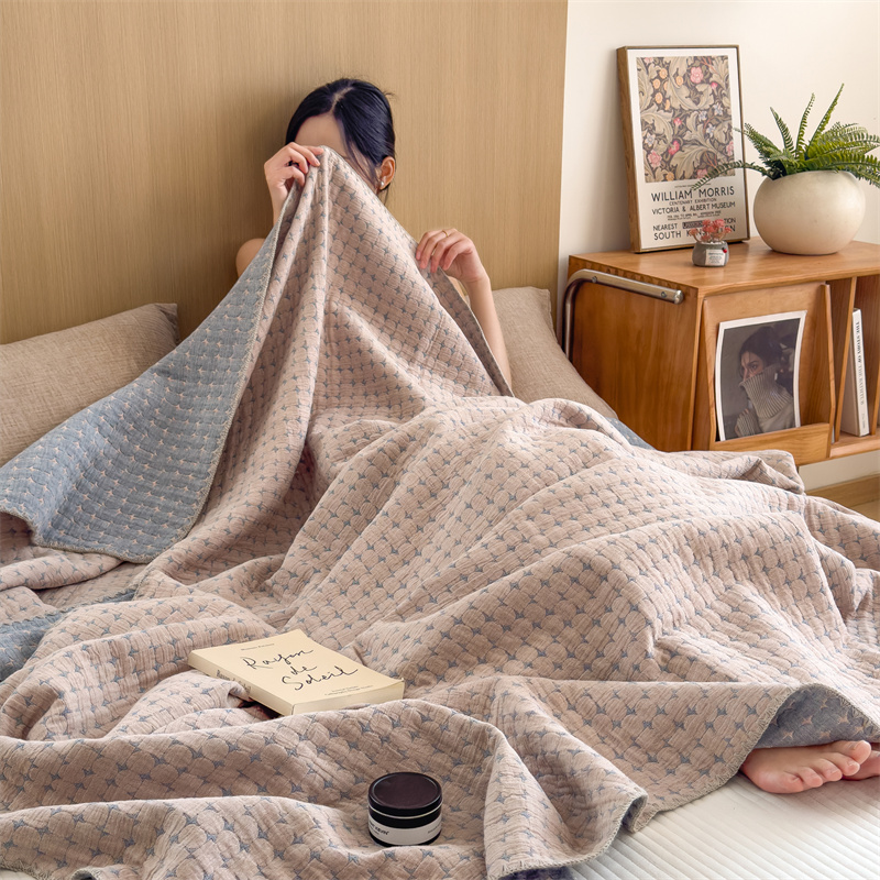 Breathable Three Layers Cotton Gauze Quilt - image 23