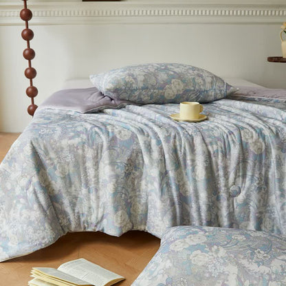 Vintage Floral Soft Lightweight Quilt - image 2