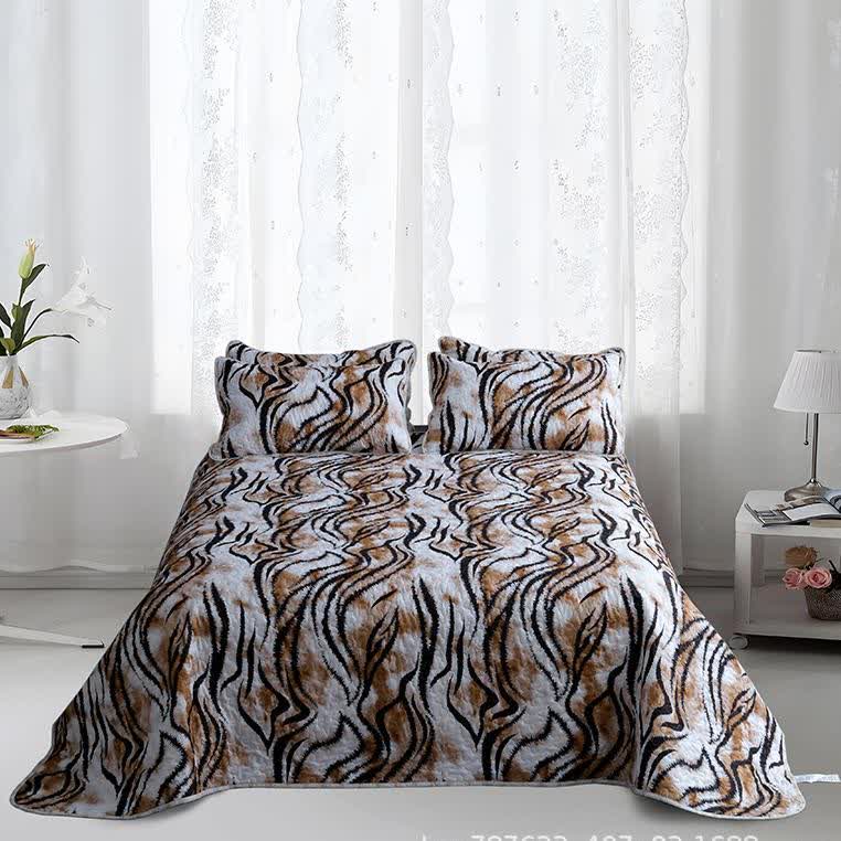 Vintage Quilted Breathable Soft Bedding Set(3PCS) - image 1