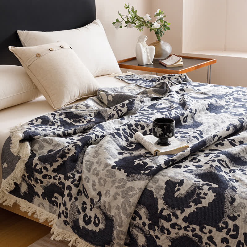 Vintage Cotton Gauze Tassel Reversible Quilt - image 9