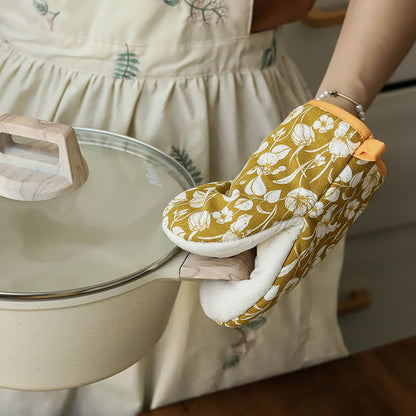 Pastoral Style High Heat Resistant Oven Mitt  - Yellow - Oven Mitt: 5" x 7"  - image 5