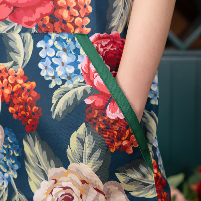 Elegant Rose Waterproof Apron WIth Pocket - image 2