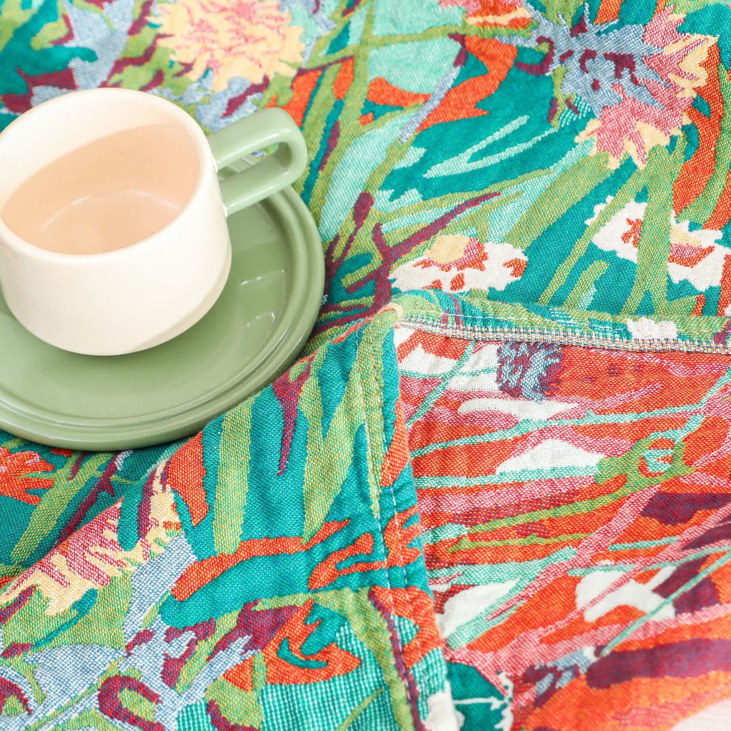 Tassel Reversible Cotton Gauze Floral Quilt - image 3