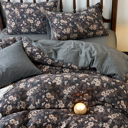 Yarn-dyed Double Layer Gauze Bedding Set (4PCS) - image 1