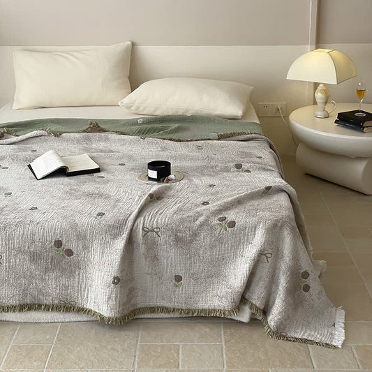 Yarn-dyed Reversible Cotton Gauze Tassel Quilt - Queen - image 0