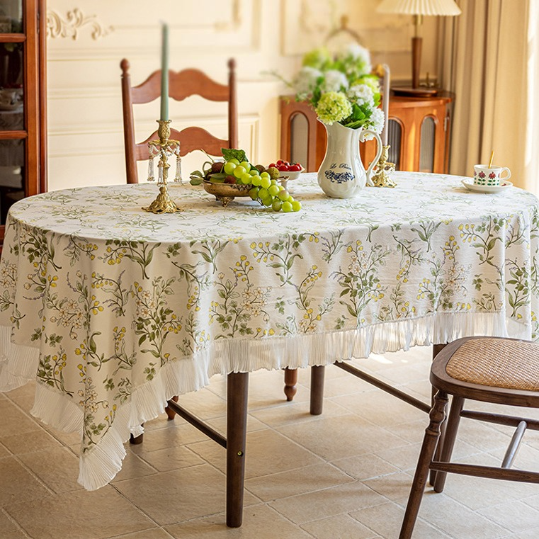 Pastoral Style Lace Edged Tablecloth - image 1