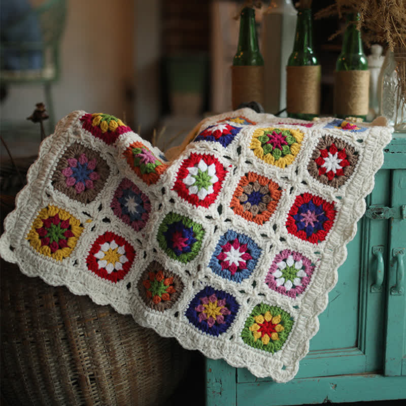 Hand-woven Crocheted Daisy Border Blanket - image 3