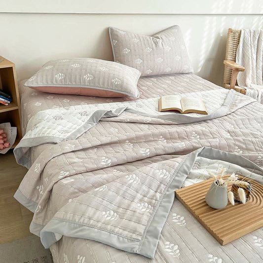 Leaf Pattern Jacquard Soft Coverlet - Grey - Coverlet with 2PCS Pillowcases - King - image 0
