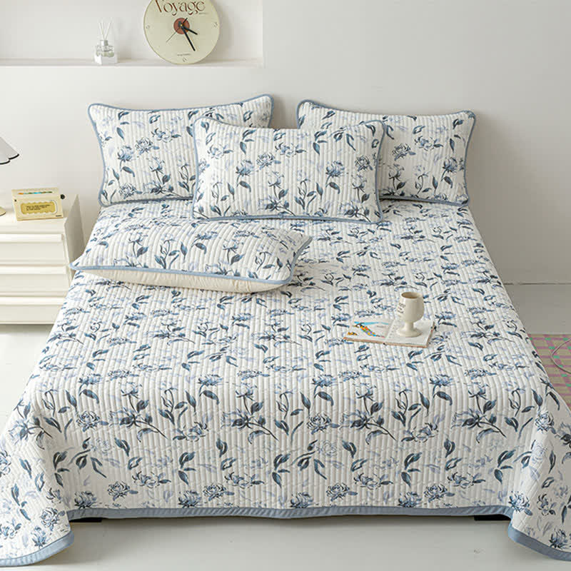 Rustic Flower Bush Print Coverlet - Coverlet with 2PCS Pillowcases - Queen - image 1