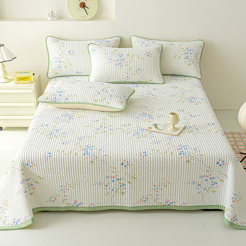 Rustic Elegant Leaf Print Coverlet - Coverlet with 2PCS Pillowcases - Queen - image 1