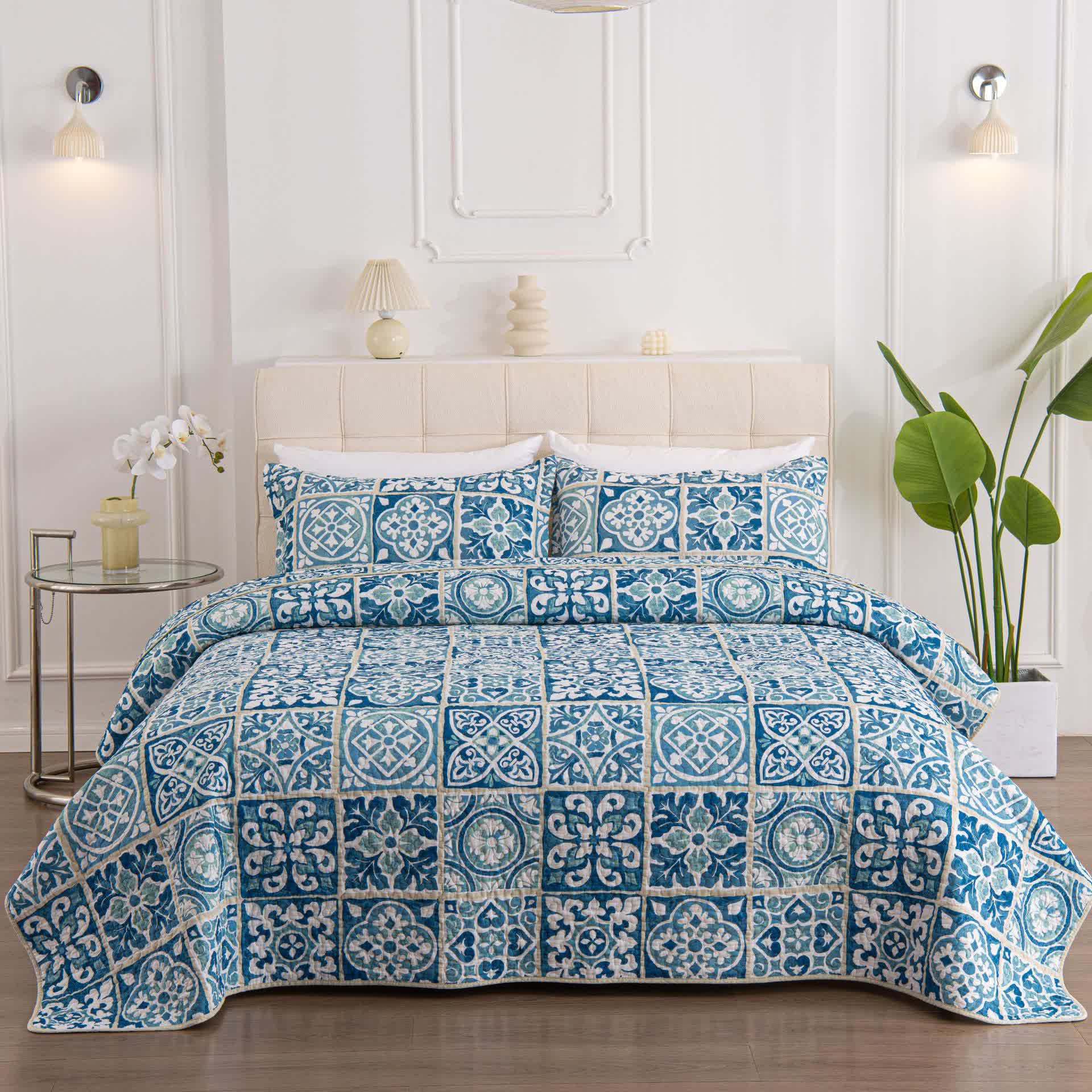Retro Luxurious Checkered Geometric pattern Coverlet - Coverlet with 2PCS Pillowcases - Full - image 0