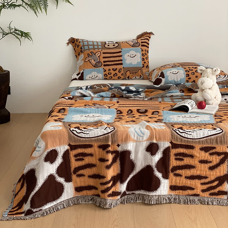 Animal Print Four-layer Cotton Gauze Tassel Quilt - Quilt with 2PCS Pillowtowels - Queen - image 0