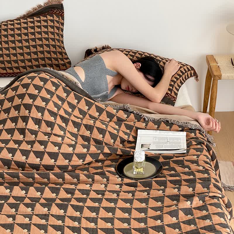 Geometric Pattern Four-layer Cotton Gauze Tassel Quilt - image 3