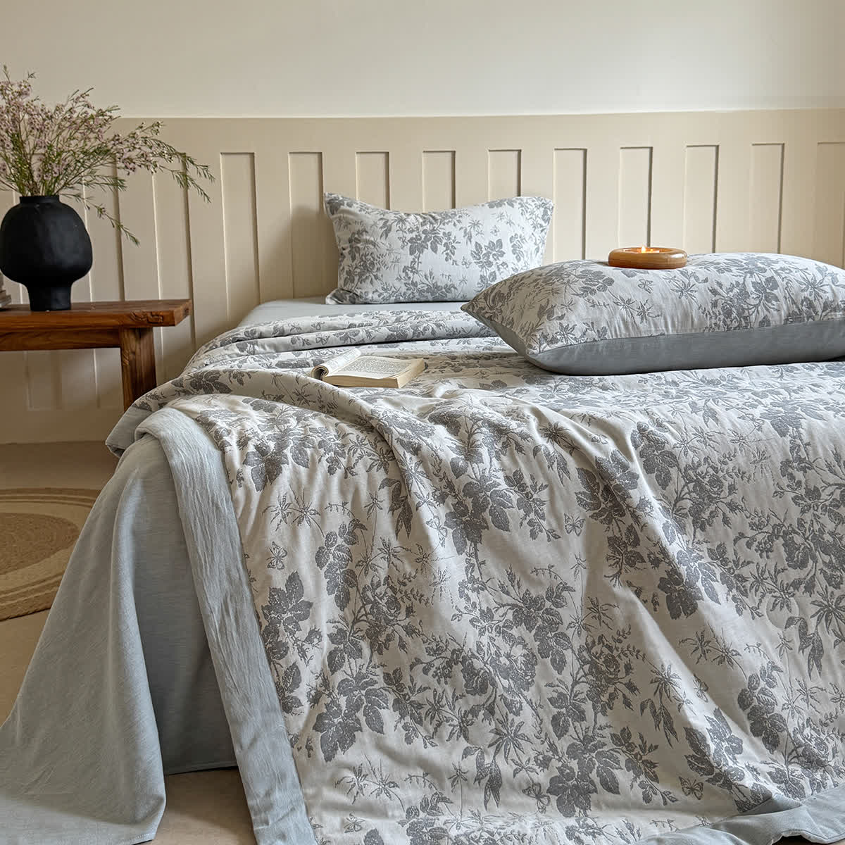 Elegant Plant Cotton Yarn-dyed Jacquard Summer Quilt - image 4