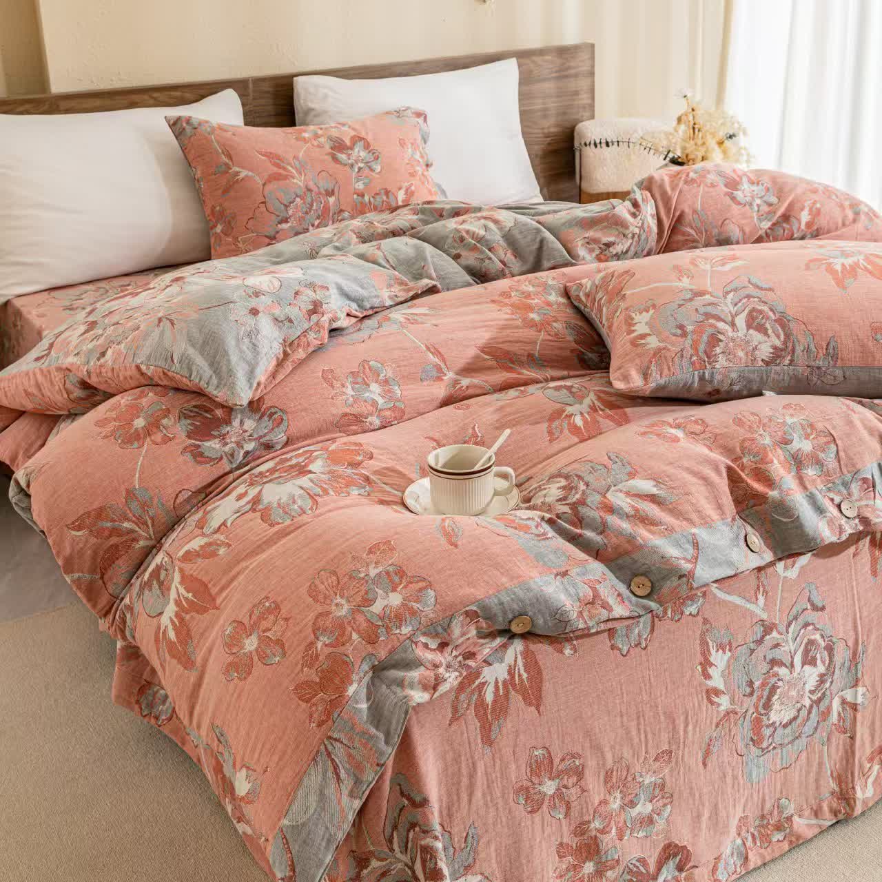 Reversible Floral Cotton Gauze Button Bedding Set (4PCS) - image 4