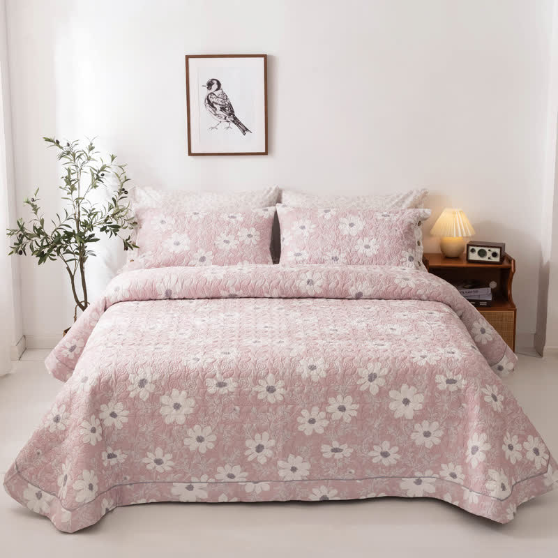 Country Style Floral Cotton Quilt - Quilt with 2PCS Pillowcases - King - Pink - image 0