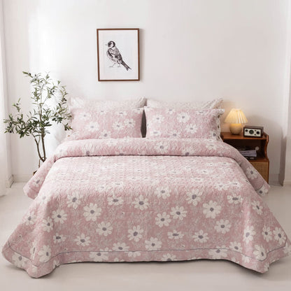 Country Style Floral Cotton Quilt - Quilt with 2PCS Pillowcases - King - Pink - image 0