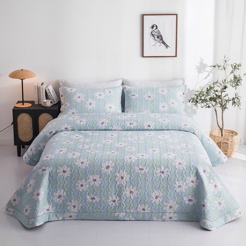 Country Style Floral Cotton Quilt - Quilt with 2PCS Pillowcases - King - Blue - image 3