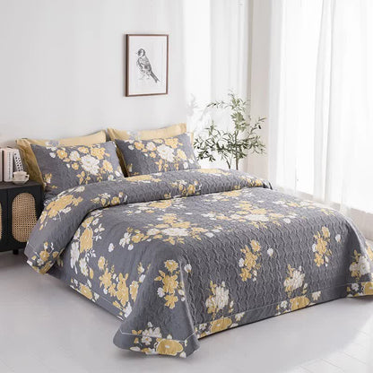 Luxurious Floral Print Cotton Quilt - image 1