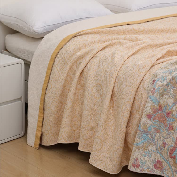 Beige Floral Pure Cotton Gauze Quilt - image 1