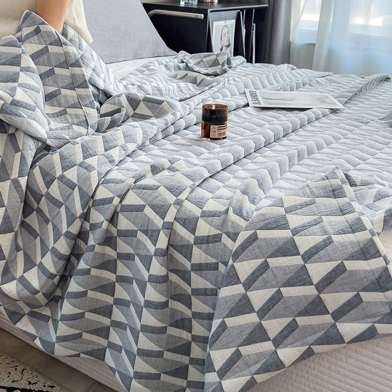 Geometric Triangle Print Cotton Muslin Quilt - image 4