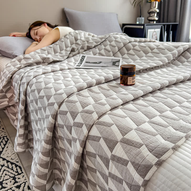 Geometric Triangle Print Cotton Muslin Quilt - Coffee - King - image 11