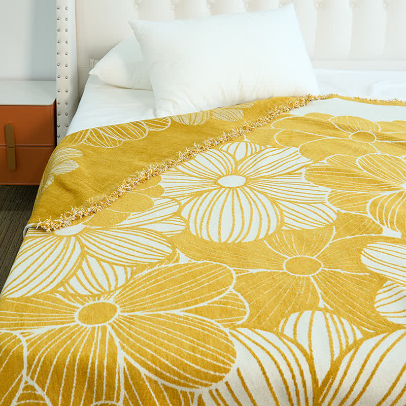 Daisy Jacquard Chenille Blanket with Tassels - image 0