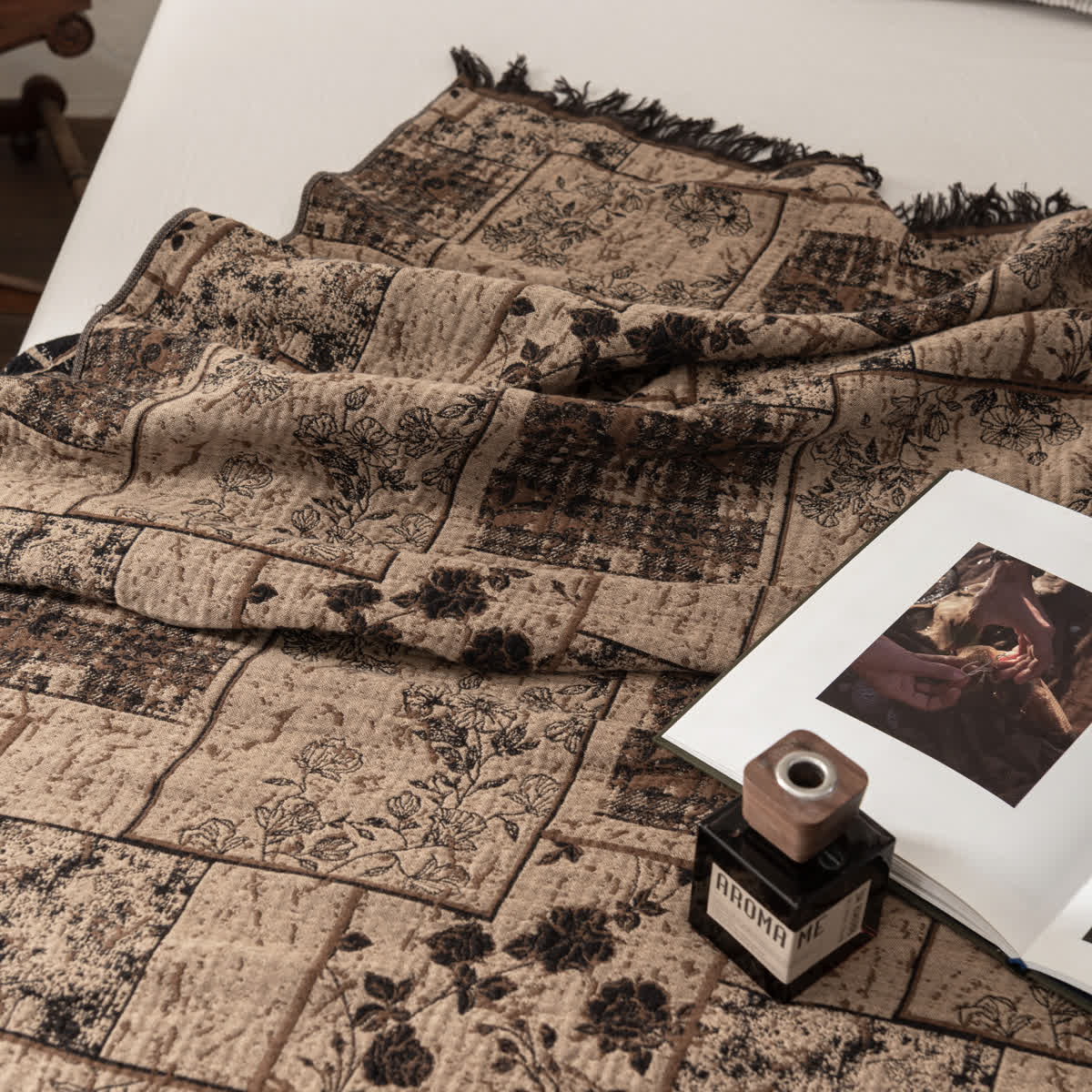 Floral Plaid Patchwork Cotton Muslin Quilt - image 7