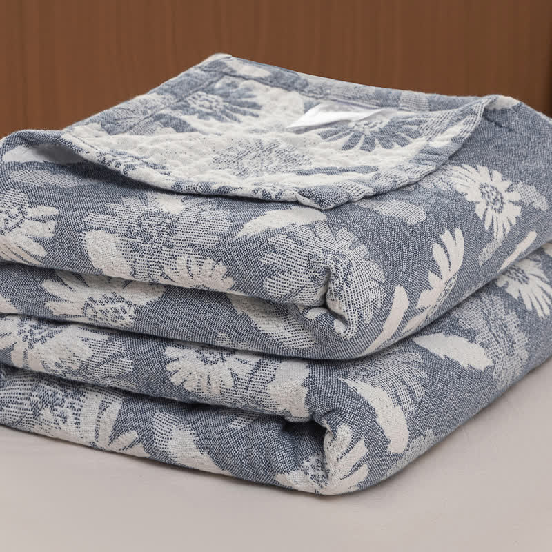 Blue Daisy Print Cotton Gauze Quilt - image 4
