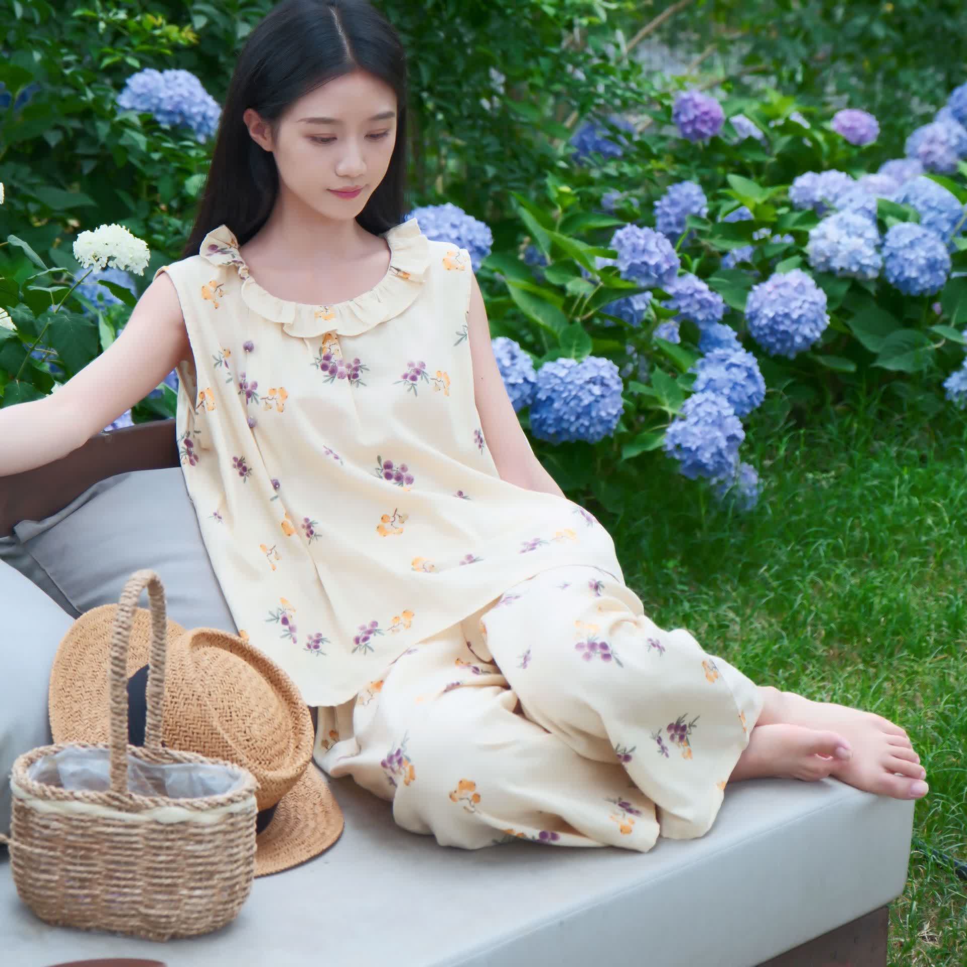 Loquat Print Cotton Sleeveless Loungewear Set - XL - image 1