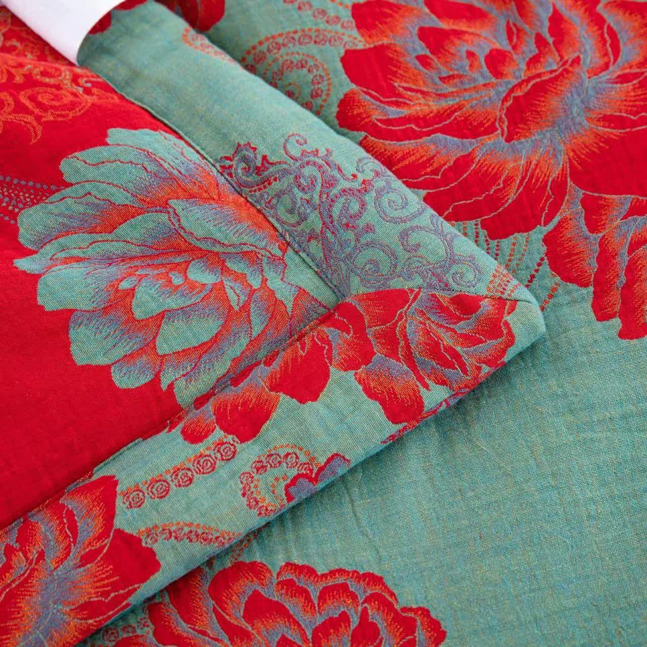 Red Peony Cotton Gauze Jacquard Quilt - image 5