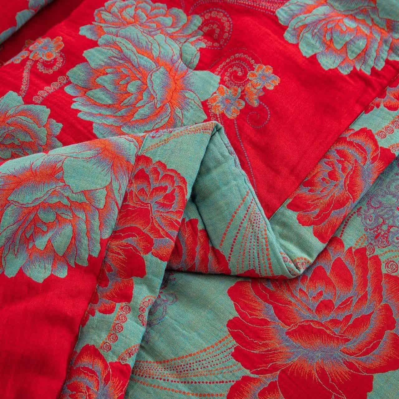 Red Peony Cotton Gauze Jacquard Quilt - image 4