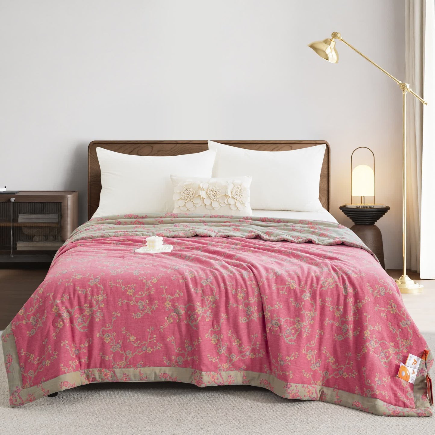 Pink Wintersweet Cotton Gauze Jacquard Quilt - image 1