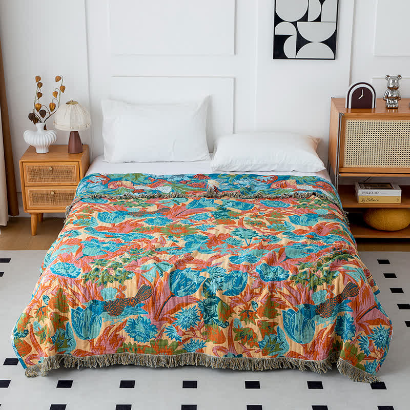 Tulip Gerbera Natural Cotton Tassel Quilt - image 1